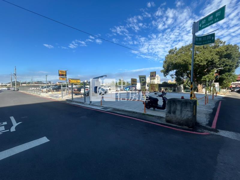 晉元路旁 都計內農地房屋室內格局與周邊環境