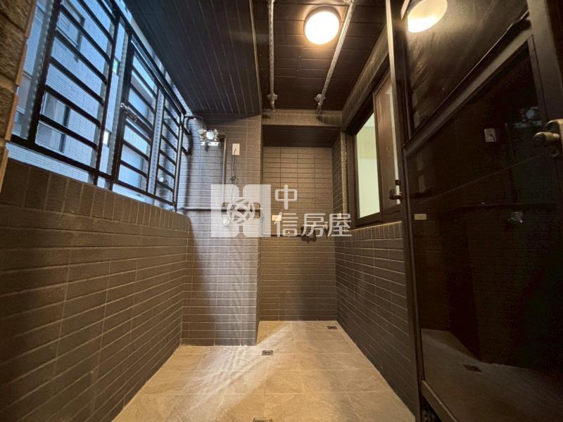 大清城双2房車房屋室內格局與周邊環境