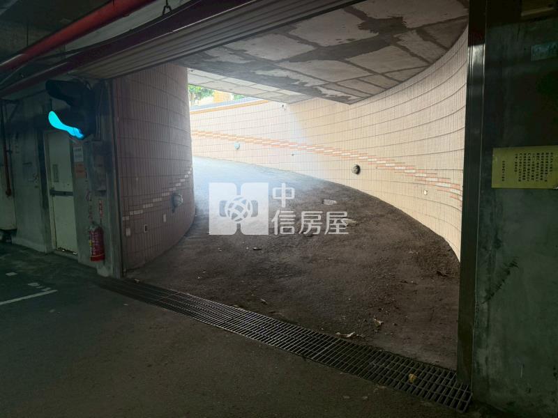 楊梅車站鵬程萬里四房車透天房屋室內格局與周邊環境