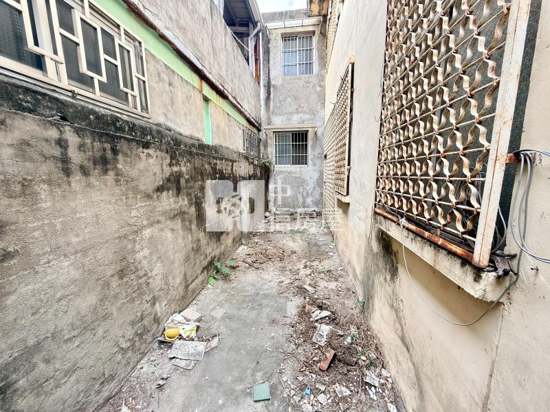 豐年社區8米面寬日式雙拼別墅房屋室內格局與周邊環境