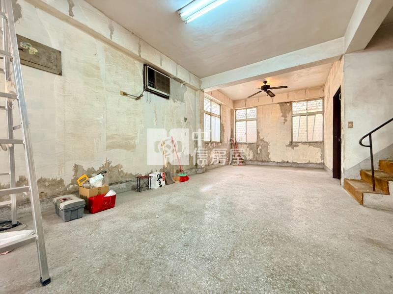 豐年社區8米面寬日式雙拼別墅房屋室內格局與周邊環境