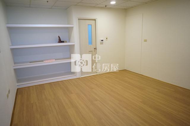 歸仁市中心二房美電寓房屋室內格局與周邊環境