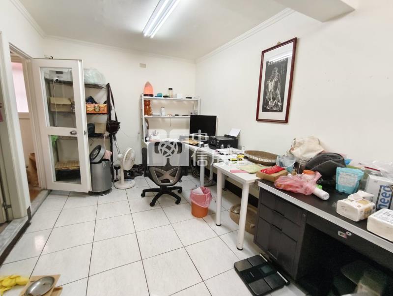 平鎮山仔頂商圈超值美店墅房屋室內格局與周邊環境