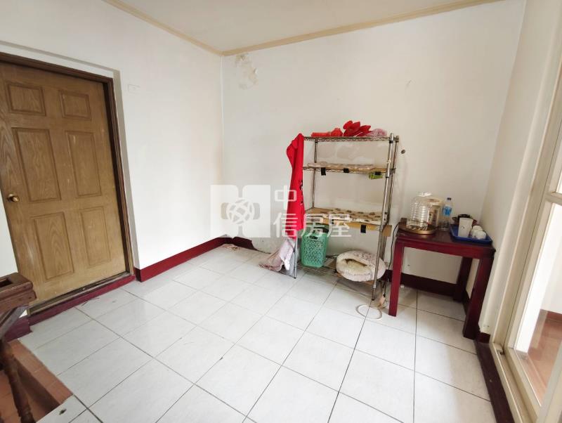 平鎮山仔頂商圈超值美店墅房屋室內格局與周邊環境