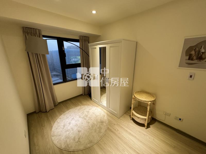 青埔高鐵前景觀2房+平車房屋室內格局與周邊環境