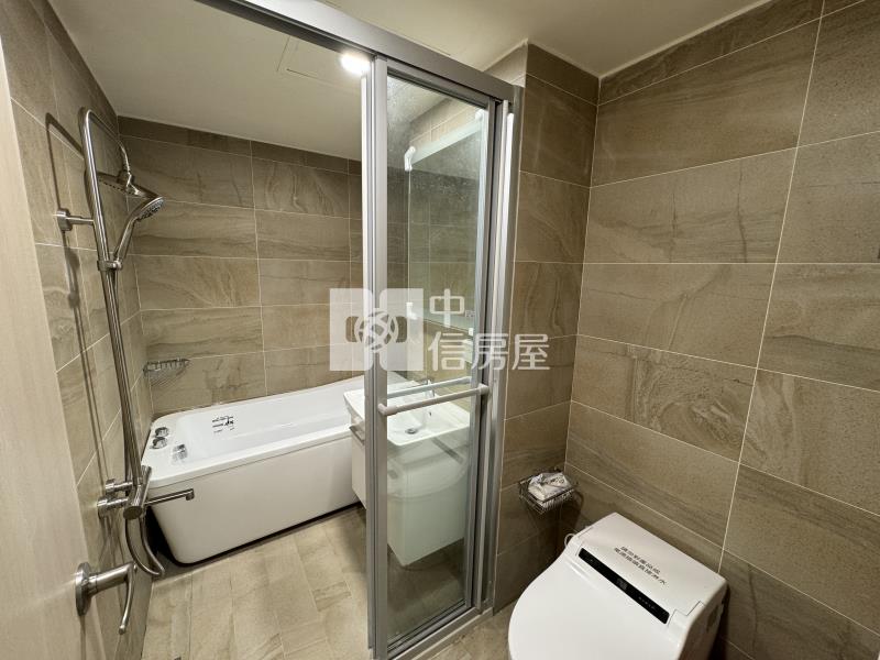 青埔高鐵前景觀2房+平車房屋室內格局與周邊環境