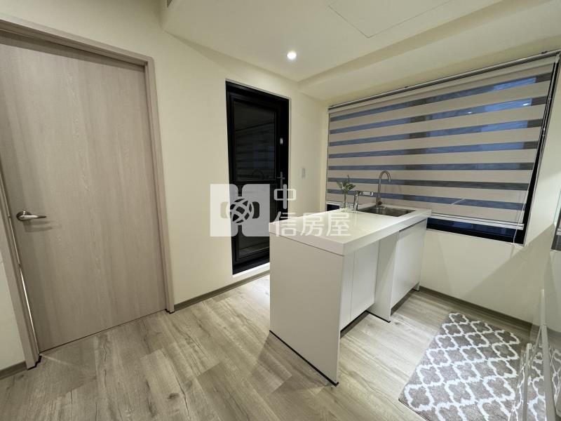 青埔高鐵前景觀2房+平車房屋室內格局與周邊環境