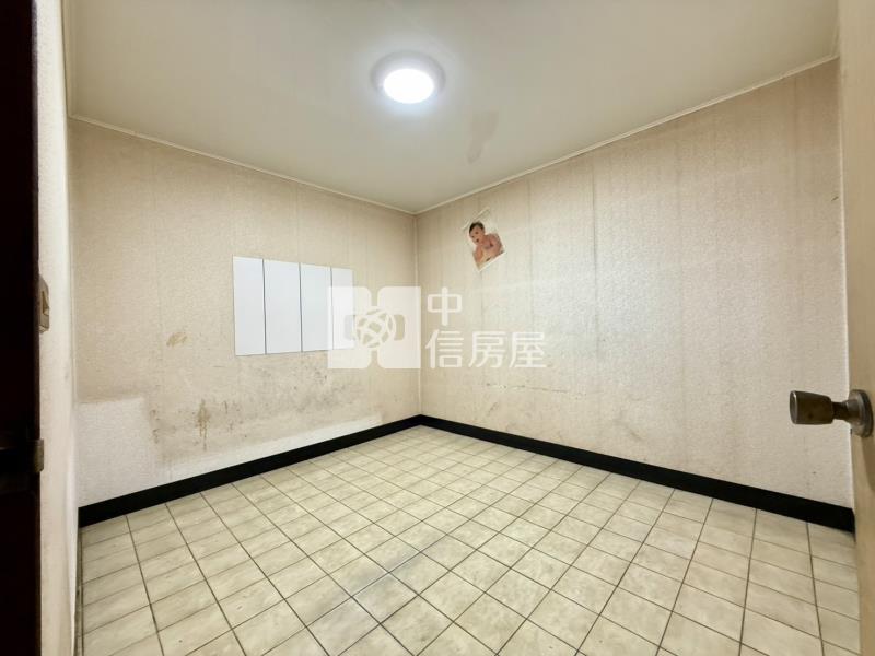 十九甲新仁市場活路美透天房屋室內格局與周邊環境