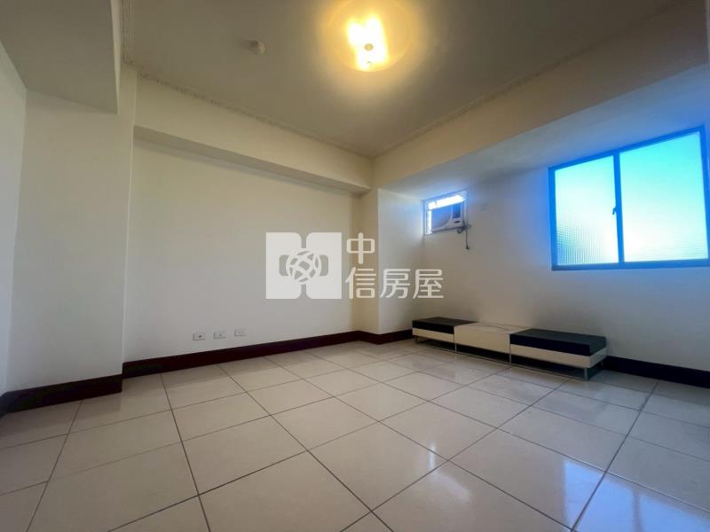 新高國小旁視野戶大四房房屋室內格局與周邊環境