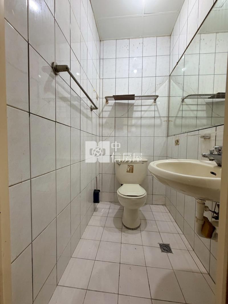 (大里陽光)大里中興商圈小資成家三房車位庭園美屋房屋室內格局與周邊環境