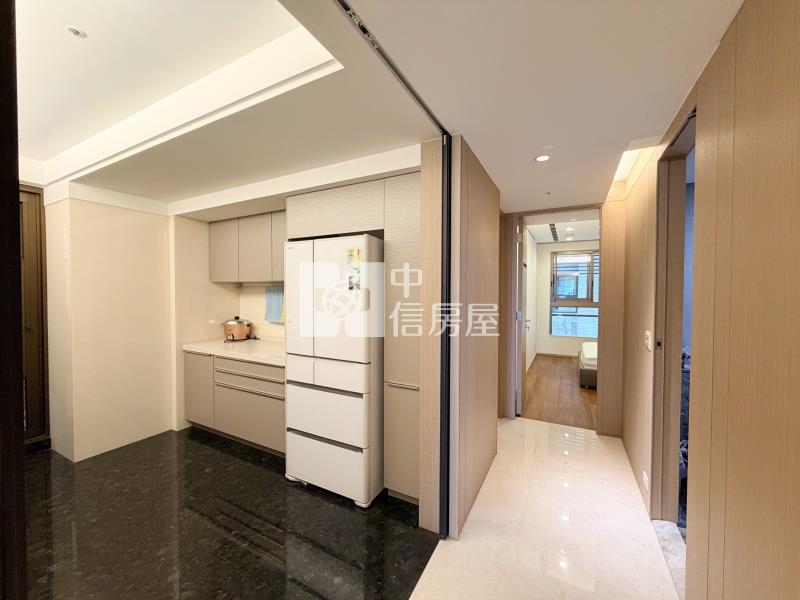 順天御南苑面公園四房雙車房屋室內格局與周邊環境