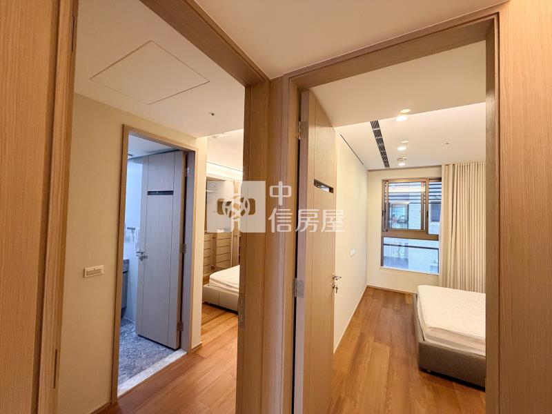 順天御南苑面公園四房雙車房屋室內格局與周邊環境