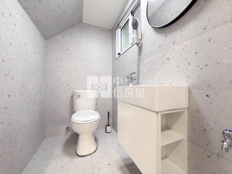 屏東長治鬧區歐式風格整新車墅房屋室內格局與周邊環境