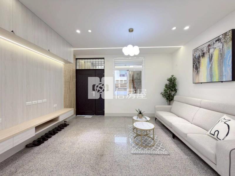 屏東長治鬧區歐式風格整新車墅房屋室內格局與周邊環境