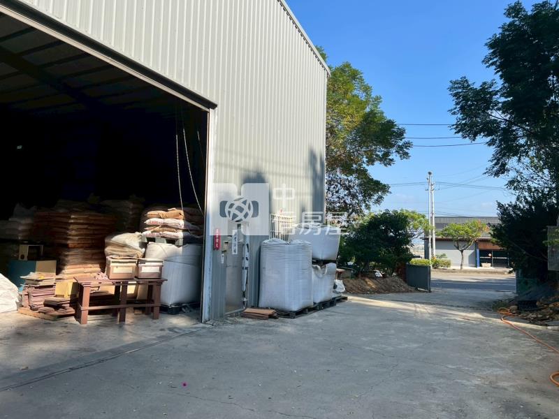 烏日溪尾大橋旁正彰南路大地坪廠房房屋室內格局與周邊環境