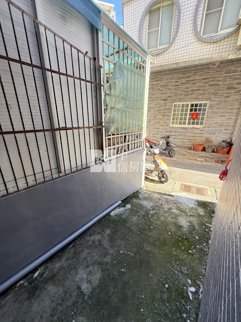 近龍南路全新整理三車位店住房屋室內格局與周邊環境