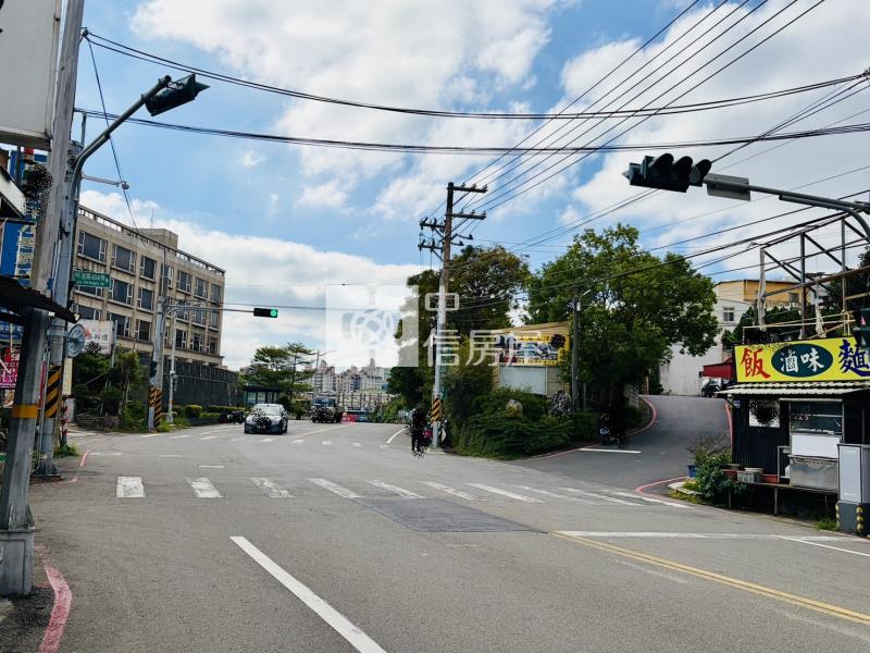 煙波大地坪田型透天房屋室內格局與周邊環境