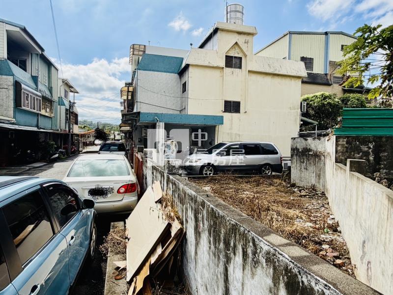 煙波大地坪田型透天房屋室內格局與周邊環境