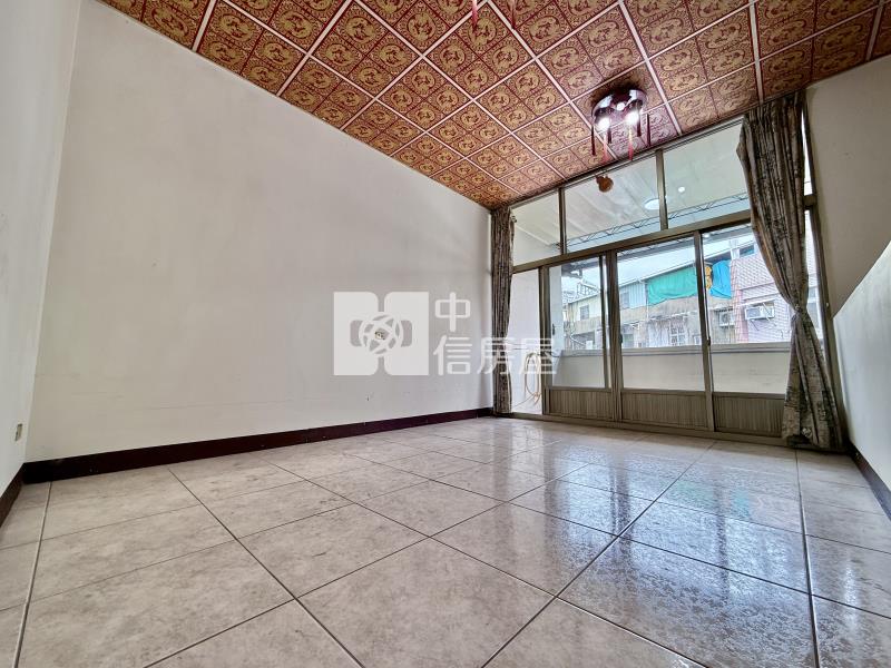 太平運動場旁臨路大面寬4房雙車透天房屋室內格局與周邊環境