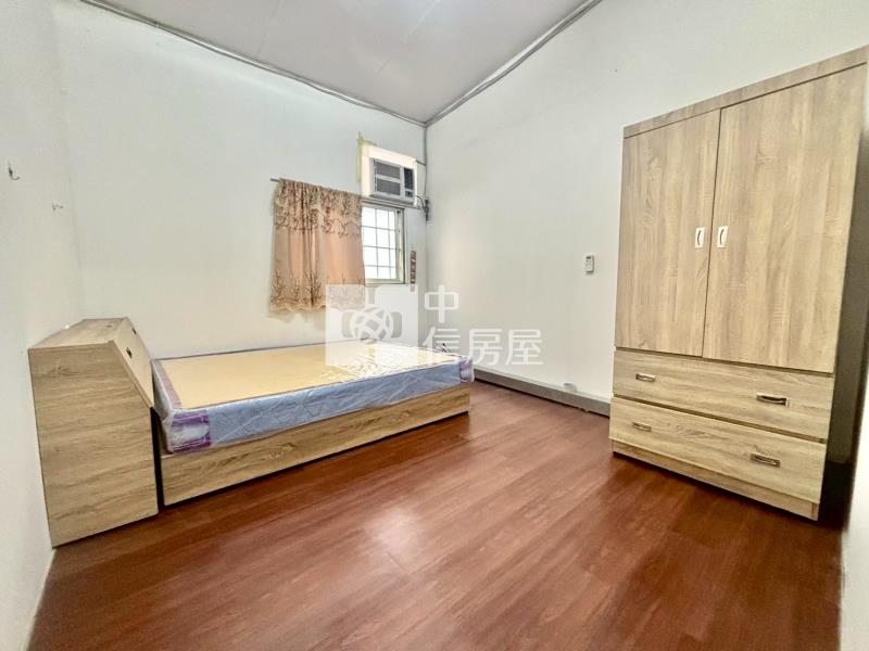 近山仔頂市場大面寬超值透天房屋室內格局與周邊環境