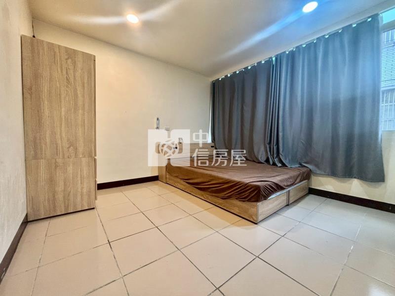 近山仔頂市場大面寬超值透天房屋室內格局與周邊環境