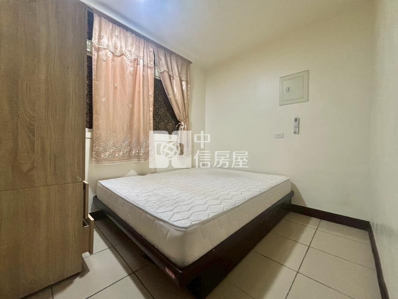 近山仔頂市場大面寬超值透天房屋室內格局與周邊環境