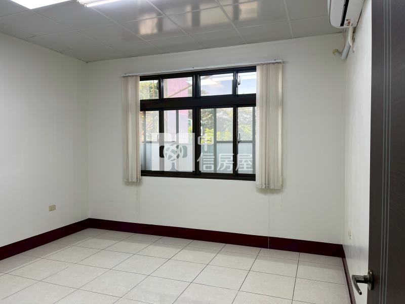 屏東和平路近藝術館店面房屋室內格局與周邊環境