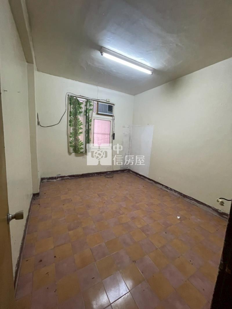 斗六理想社區車庫透天房屋室內格局與周邊環境