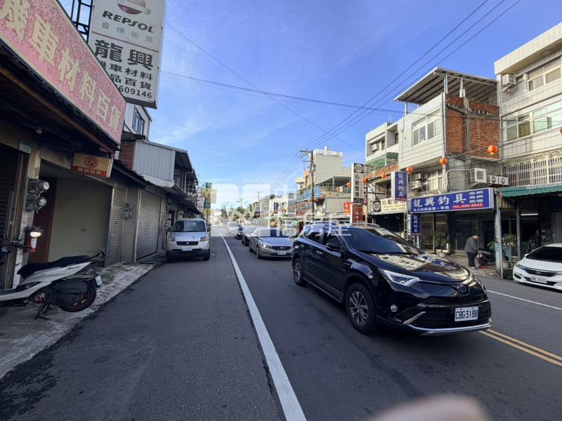 【安家】忠貞國小臨路大地坪透店房屋室內格局與周邊環境