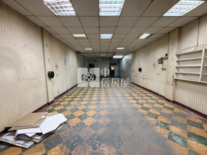 【安家】忠貞國小臨路大地坪透店房屋室內格局與周邊環境