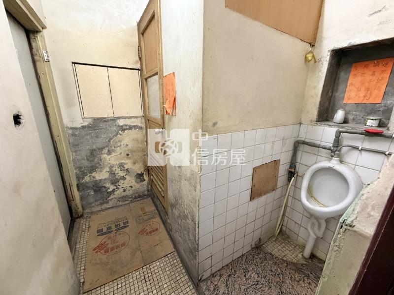 【安家】忠貞國小臨路大地坪透店房屋室內格局與周邊環境