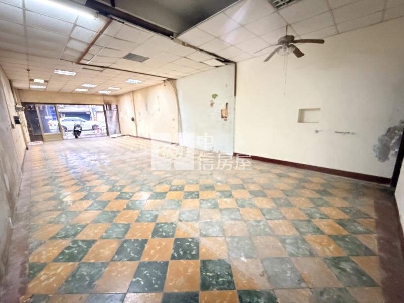 【安家】忠貞國小臨路大地坪透店房屋室內格局與周邊環境