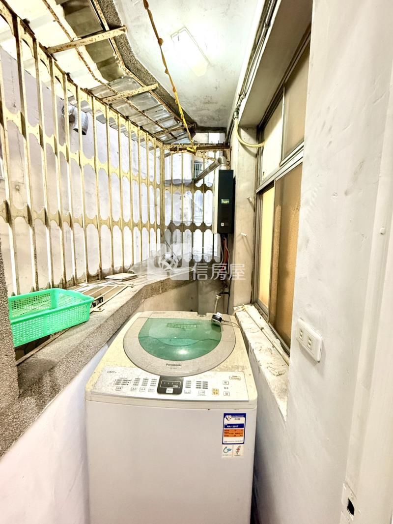 文心中清捷運2樓3房美寓房屋室內格局與周邊環境