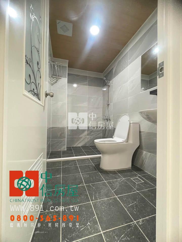 自強街全新整理車庫透天房屋室內格局與周邊環境