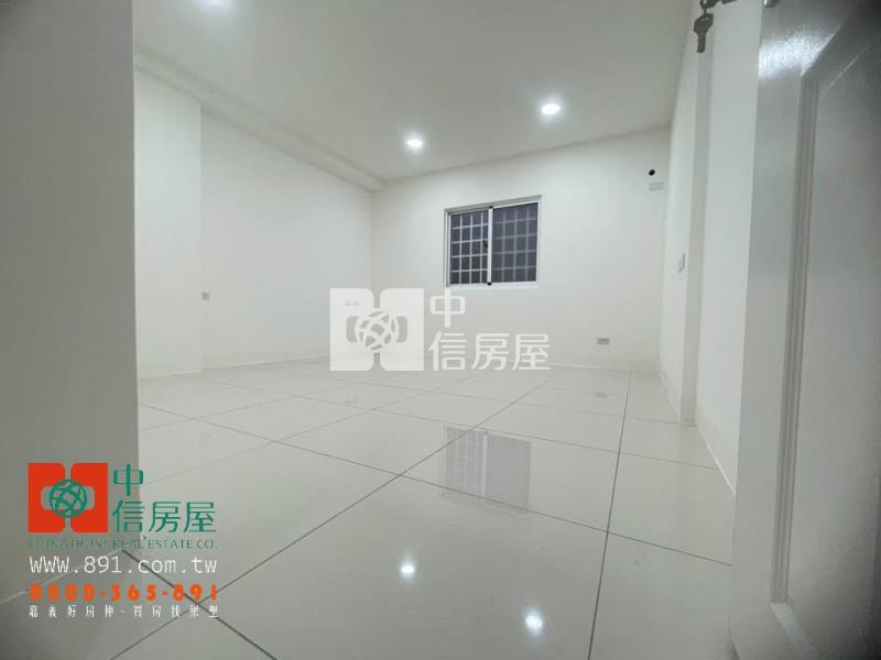 自強街全新整理車庫透天房屋室內格局與周邊環境