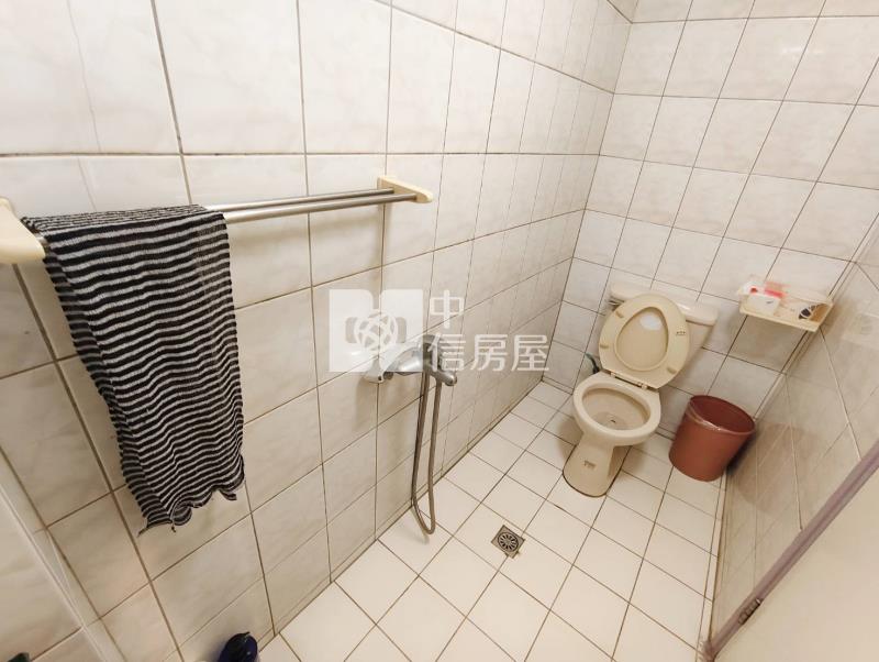 台北商專 角窗美店墅房屋室內格局與周邊環境