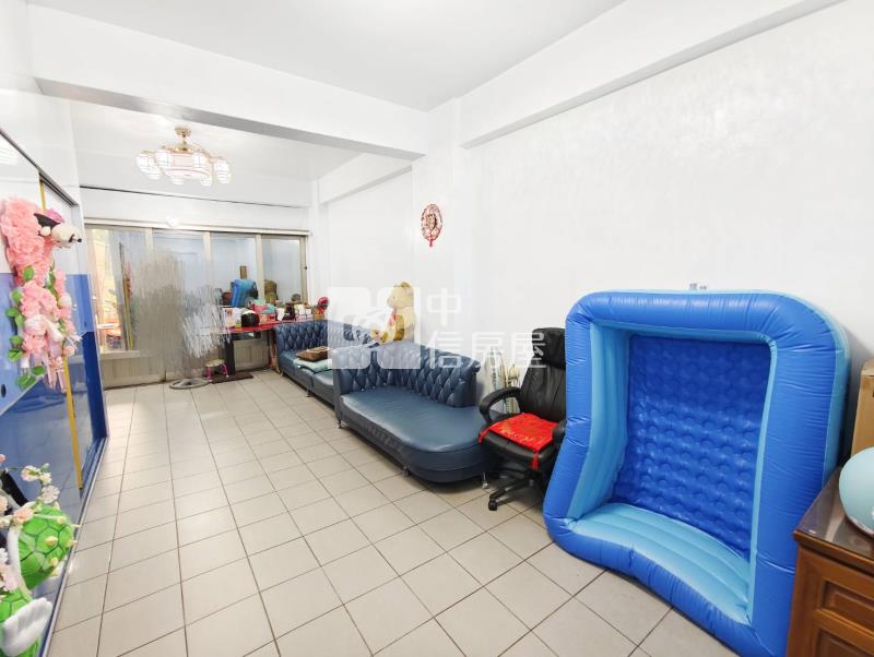 台北商專 角窗美店墅房屋室內格局與周邊環境