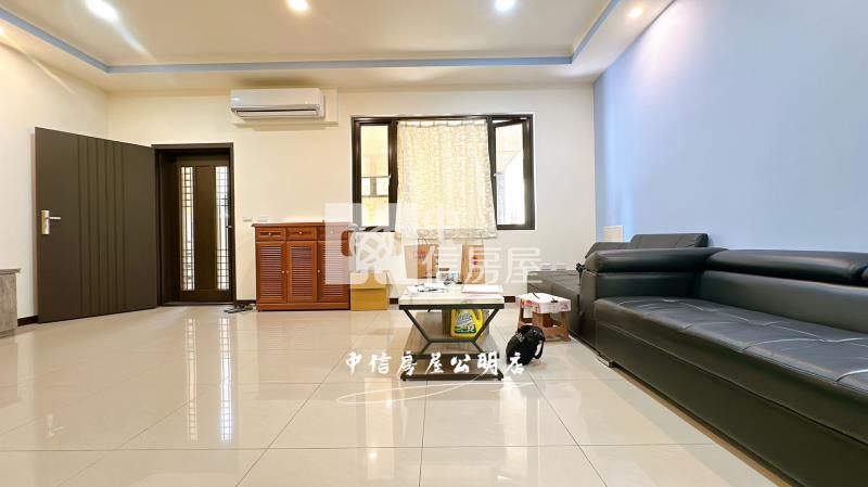 苗栗公館輕屋齡車庫別墅房屋室內格局與周邊環境