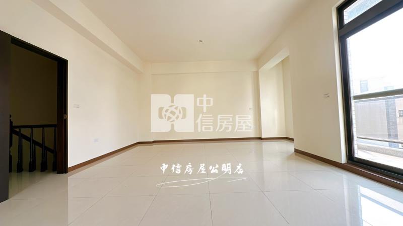 苗栗公館輕屋齡車庫別墅房屋室內格局與周邊環境