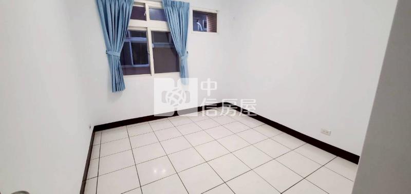 近幼獅交流道；採光明亮3房房屋室內格局與周邊環境