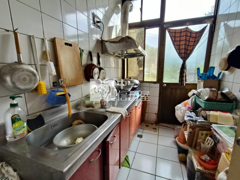 新富車站低總價大地坪透天房屋室內格局與周邊環境