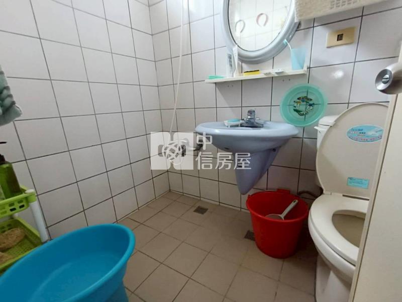 新富車站低總價大地坪透天房屋室內格局與周邊環境