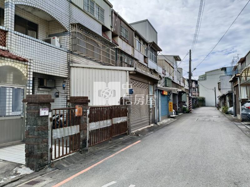 新富車站低總價大地坪透天房屋室內格局與周邊環境