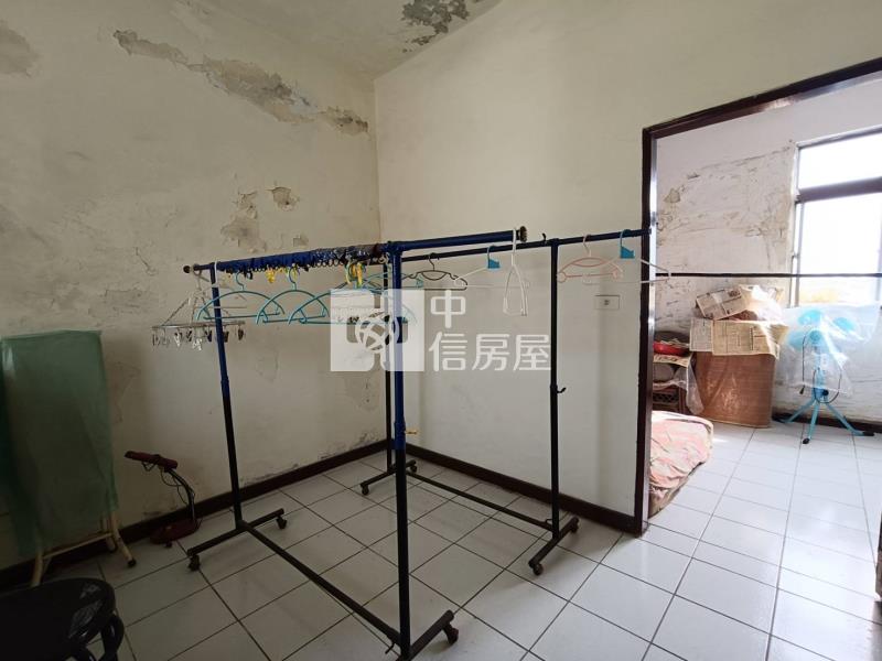 新富車站低總價大地坪透天房屋室內格局與周邊環境