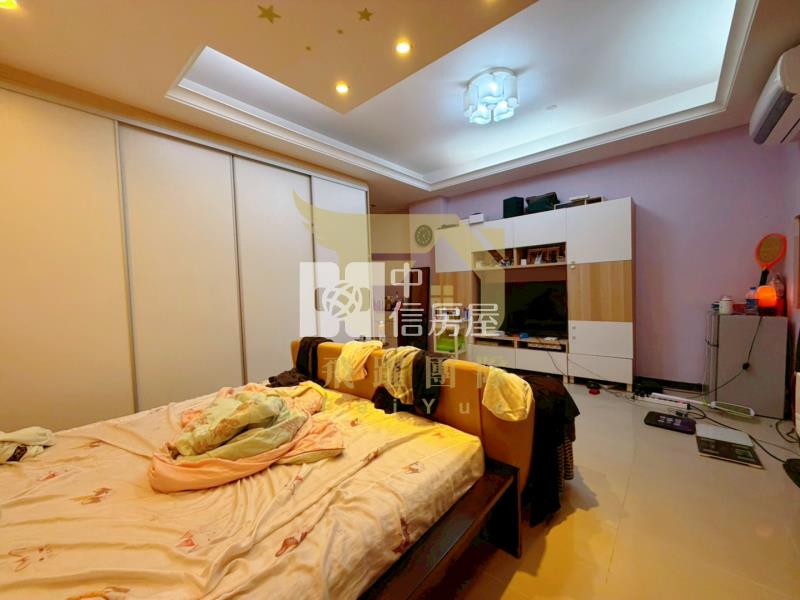 專任★大竹漂亮別墅｜後院停車｜雙間單層大主臥房屋室內格局與周邊環境