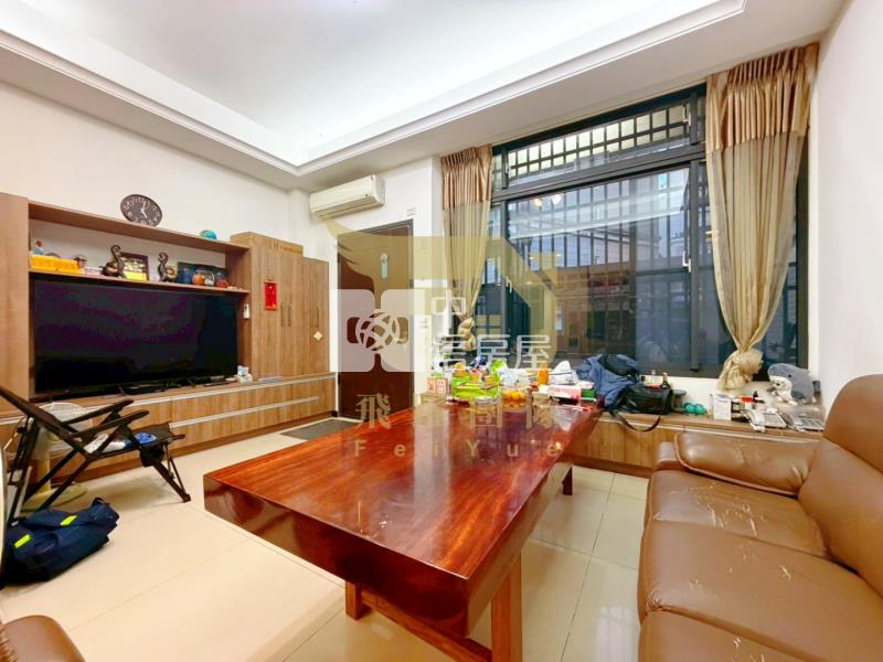 專任★大竹漂亮別墅｜後院停車｜雙間單層大主臥房屋室內格局與周邊環境