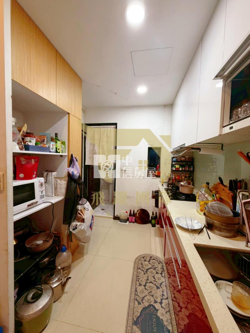 專任★大竹漂亮別墅｜後院停車｜雙間單層大主臥房屋室內格局與周邊環境