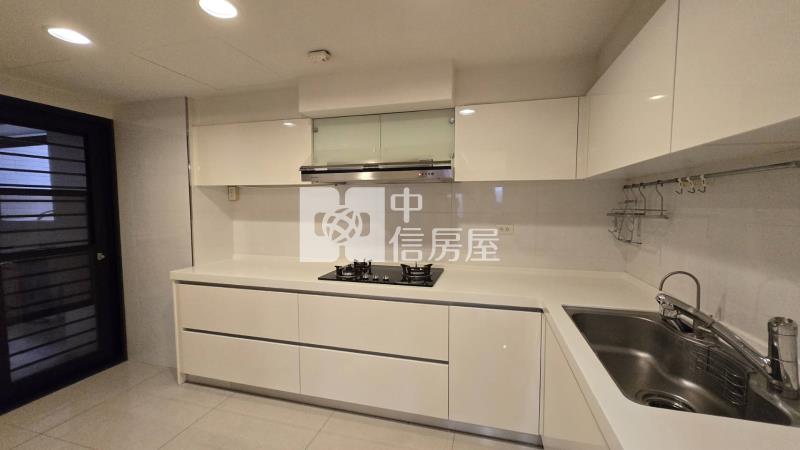 站前首璽~火車站~制震宅房屋室內格局與周邊環境