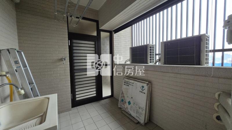 站前首璽~火車站~制震宅房屋室內格局與周邊環境