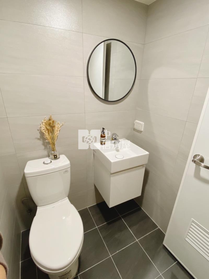 逢甲商圈合法室修好收租4套房屋室內格局與周邊環境